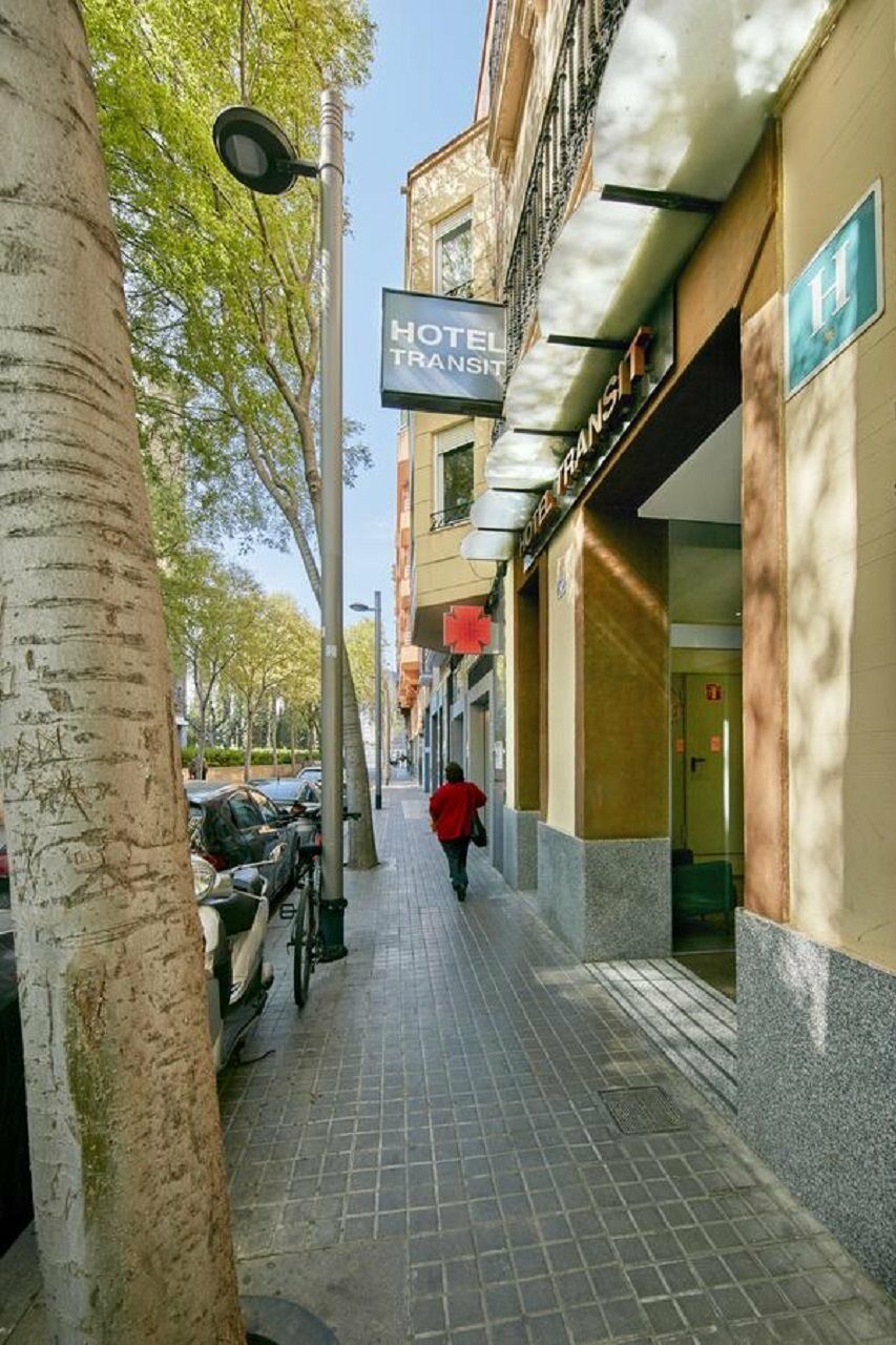 فندق ترانزيت برشلونة المظهر الخارجي الصورة